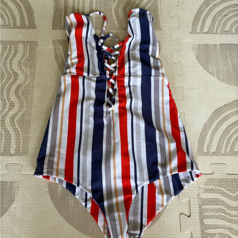 Cami And Jax MARLA One Piece Small